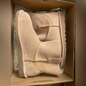 UGG ankle boot